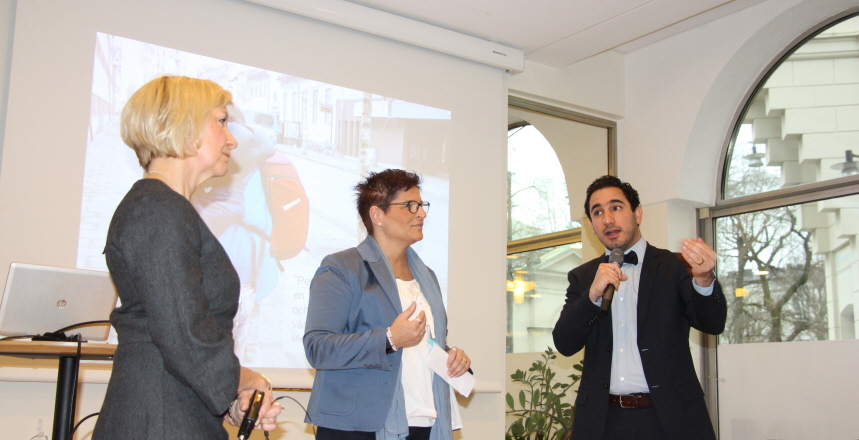 Lisbeth Löpare – Johansson, vårdstrategisk chef för Vårdförbundet tillsammans med förbundsordförande Sineva Ribeiro och Ardalan Shekarabi, civilminister.